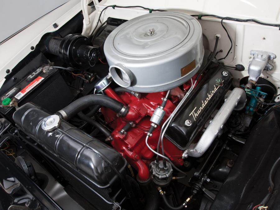  Ford Fairlane Victoria Hardtop Coupe 1956 года  (фото 38 из 49)